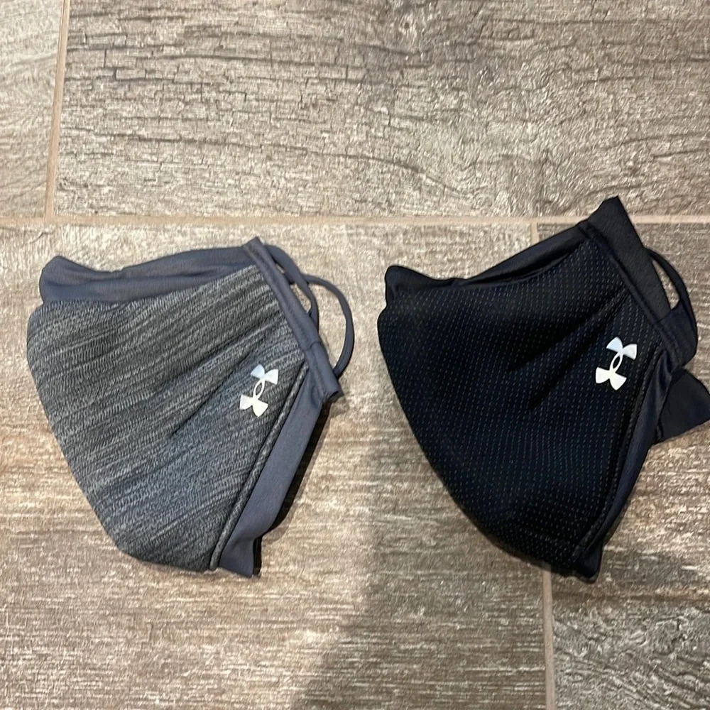 Under Armour Masks with Sport Mask Bag